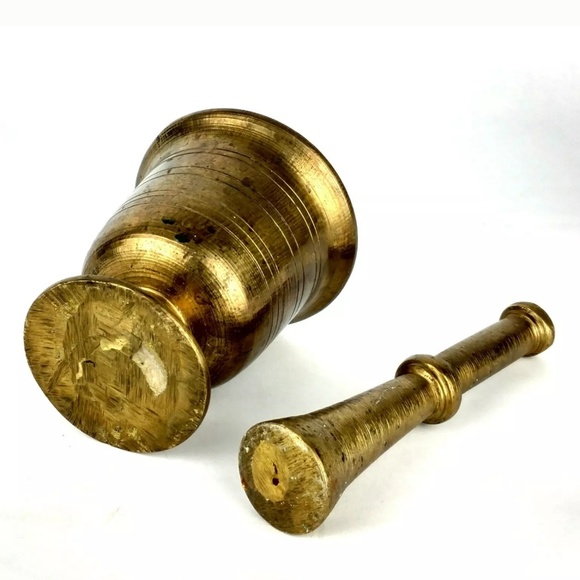 Vintage Brass Mortar and Pestle Chalice Apothecary - Picture 5 of 7